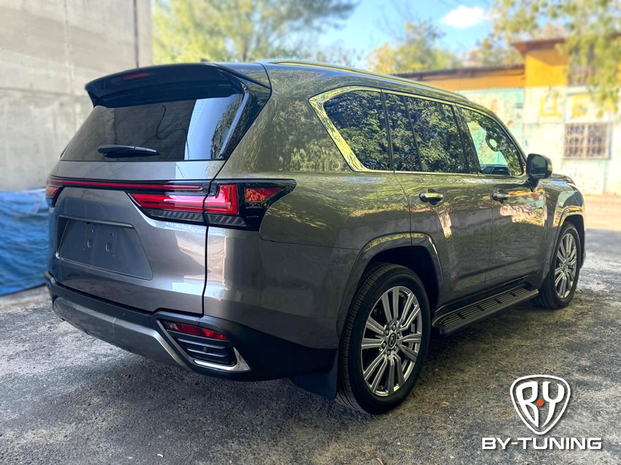 LEXUS LX500D тонировка задней полусферы 5% | BY-TUNING Москва